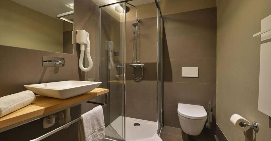 Cronox Vinecc Aparthotel Livigno Exteriör bild